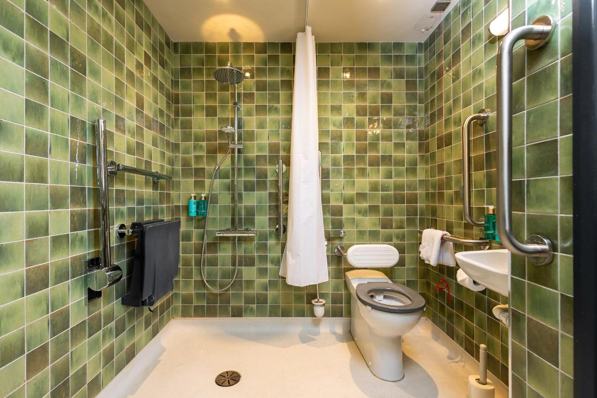 Salisbury Arms Hotel Хартфорд Экстерьер фото